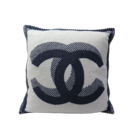 coussin chanel prix|Coussin Chanel .